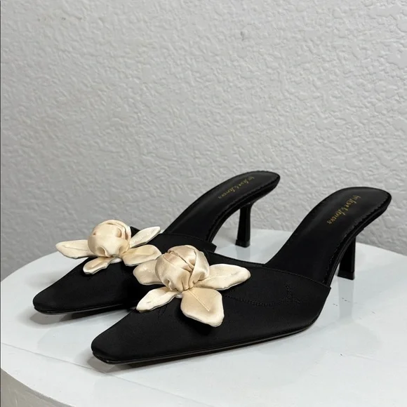 FOR LOVE & LEMONS 🍋 CLAUDINE BLACK SATIN FLORAL ROSETTE KITTEN HEELS - Picture 4 of 15